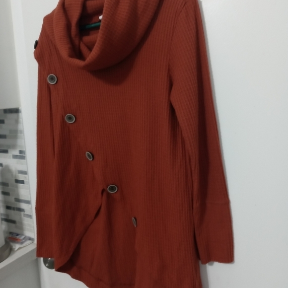 CY Fashions Burnt Orange Oversize Overlapping Long Sleeve Knit Sweater Buttons - Picture 9 of 16